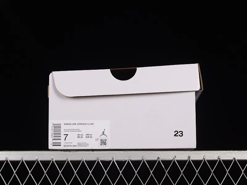 All categories Air Jordan Jordan series basketball shoes Air Jordan 1 Low G version pure original Air Jordan 1 Low "Siren Red" AJ1 Joe 1 black and white red low-top cultural basketball shoes DC0774-004